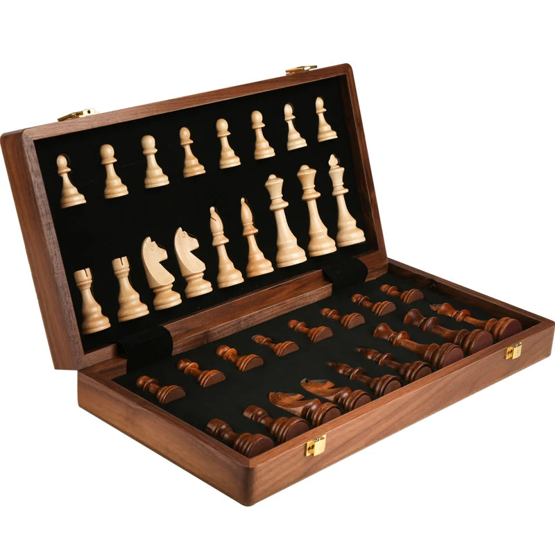 IGOR Chess Set 